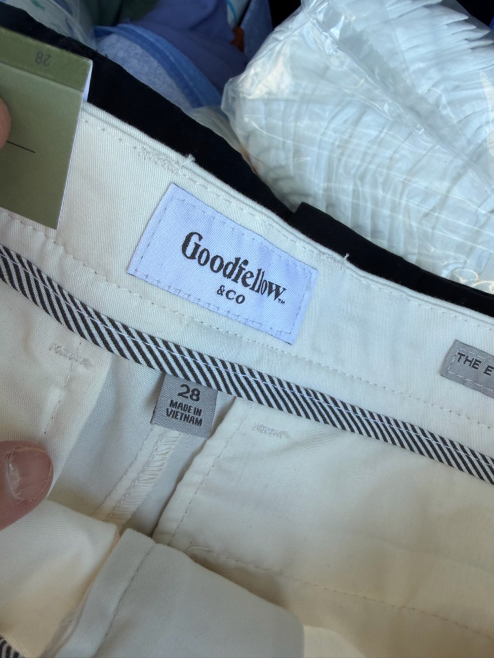 Goodfellow & Co Cream shorts - Neutral Ivory size 28 waist. 5 inch inseam net